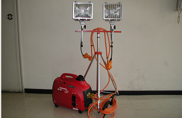 投光機・発動発電機