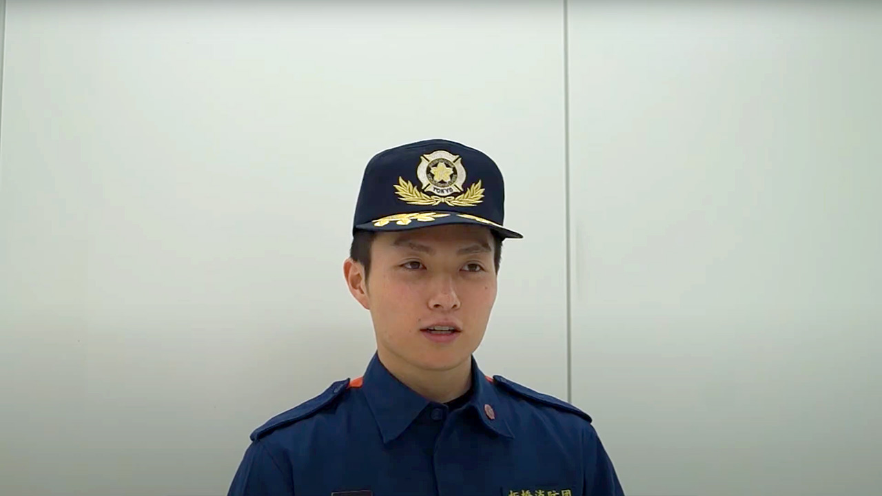 インタビュー動画