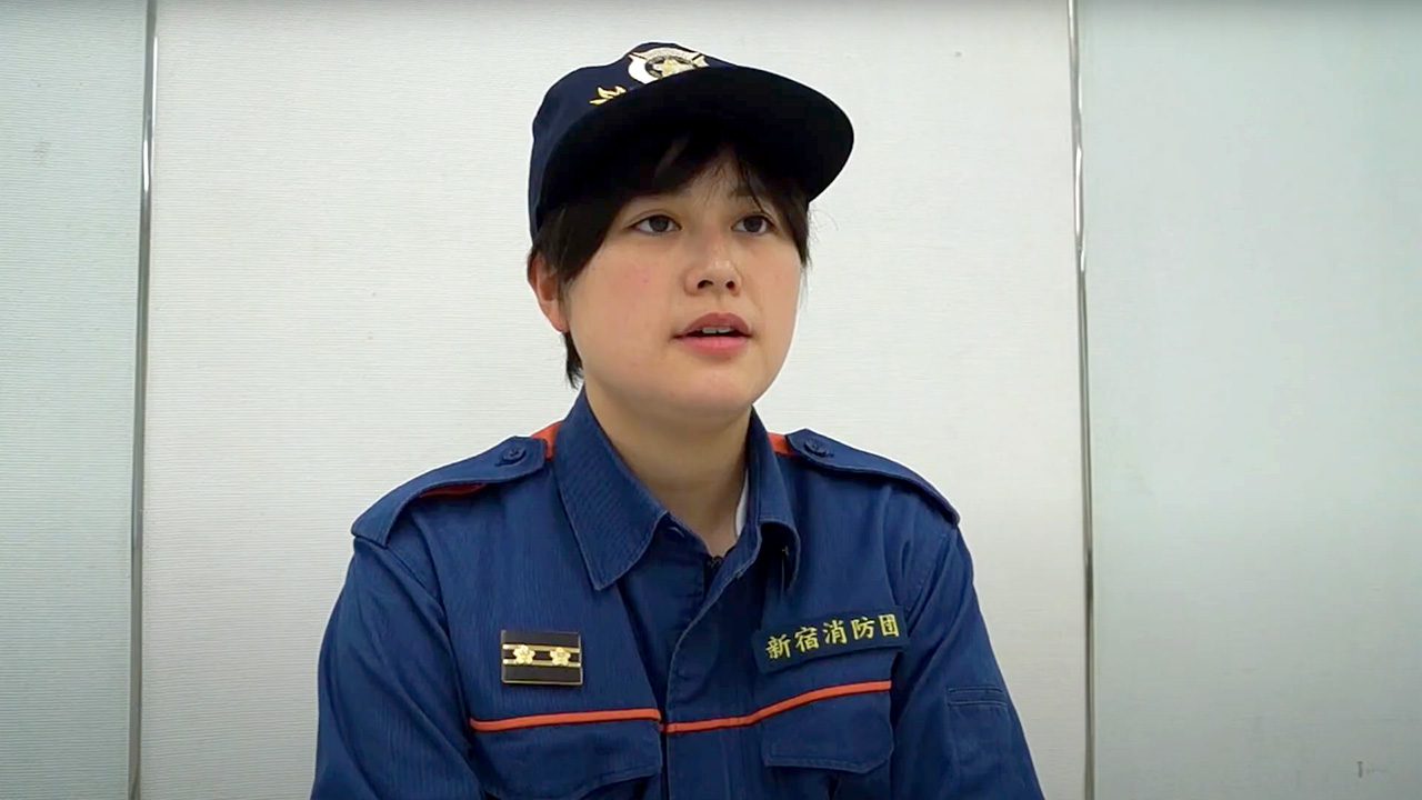 インタビュー動画